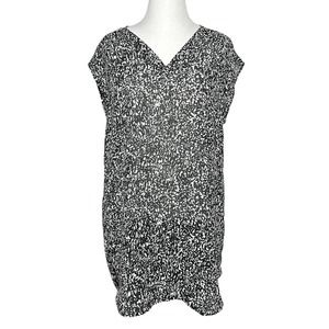 H&M V-Neck Dress Women 12 Black White Floral Tunic Coverup Lightweight Summer